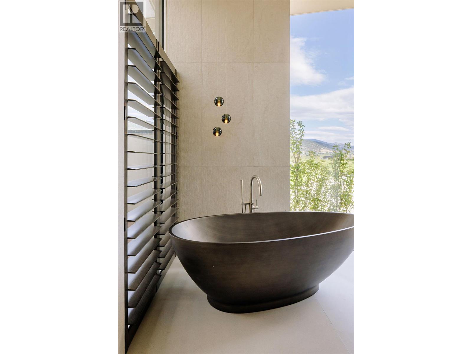 1675 Midland Road, Penticton, British Columbia  V2A 8T7 - Photo 36 - 10382463