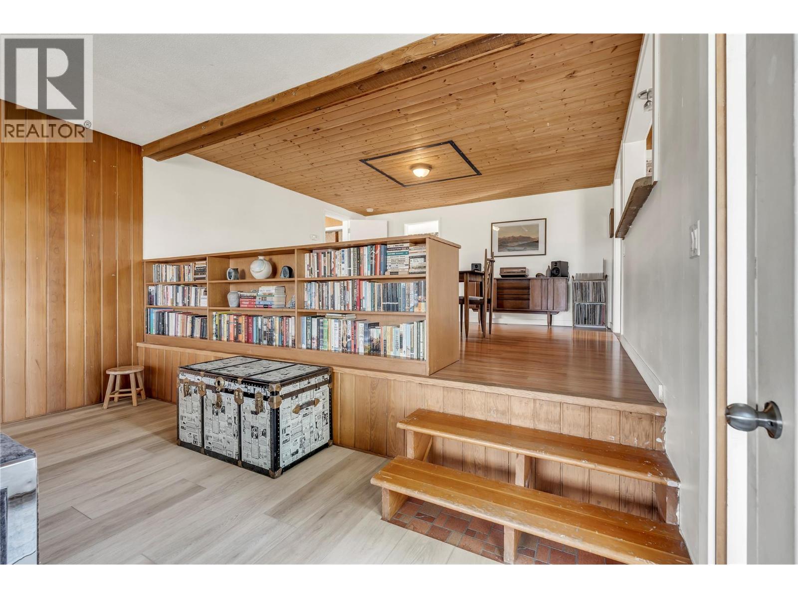 1275 Munson Avenue, Penticton, British Columbia  V2A 8T1 - Photo 10 - 10382278