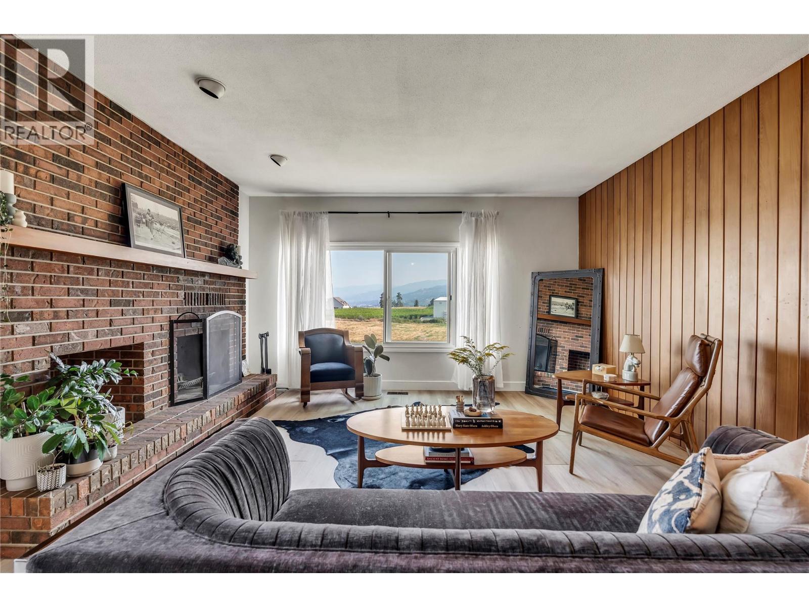 1275 Munson Avenue, Penticton, British Columbia  V2A 8T1 - Photo 8 - 10382278