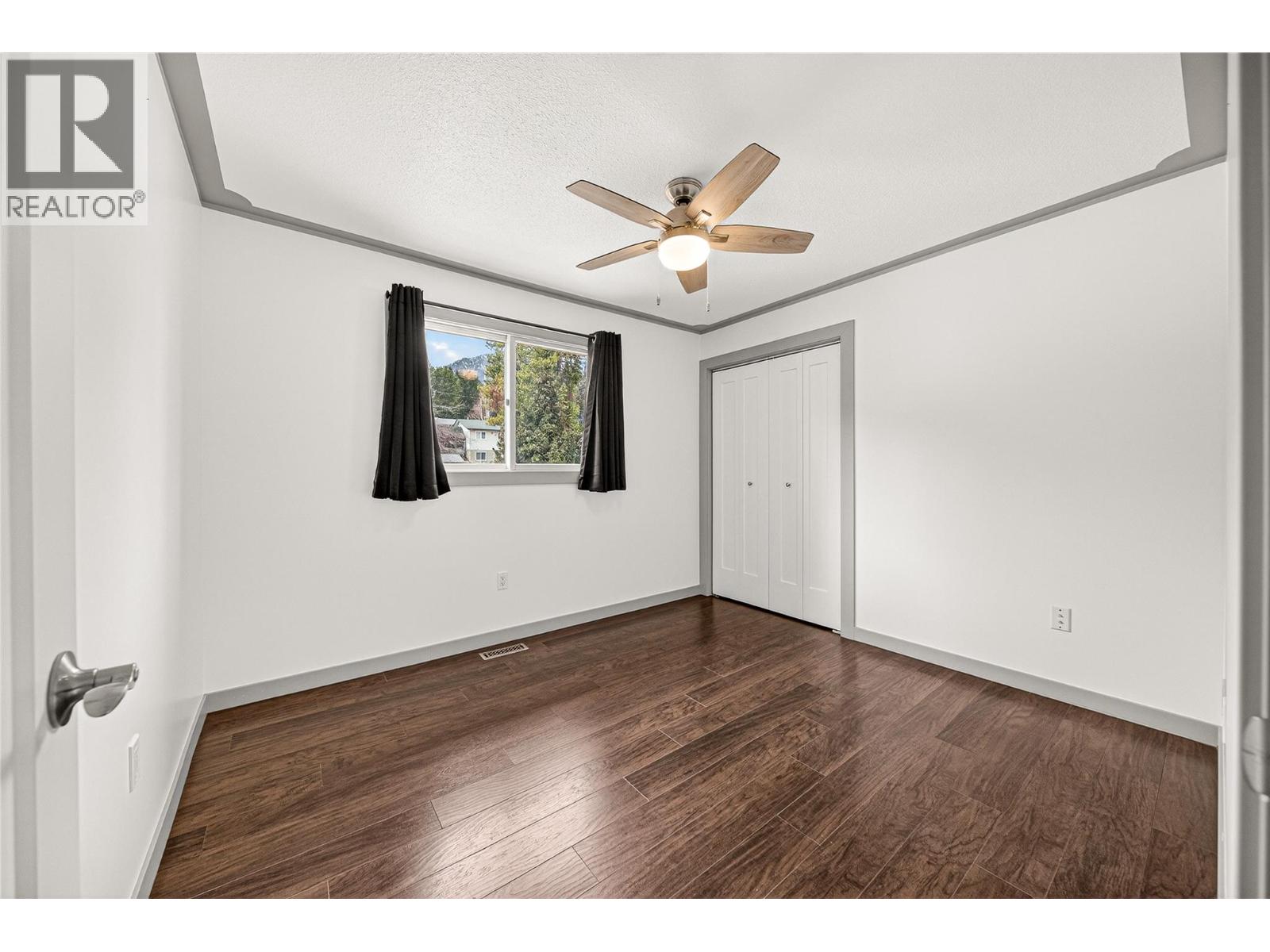 921 Alpine Way, Elkford, British Columbia  V0B 1H0 - Photo 25 - 10382434