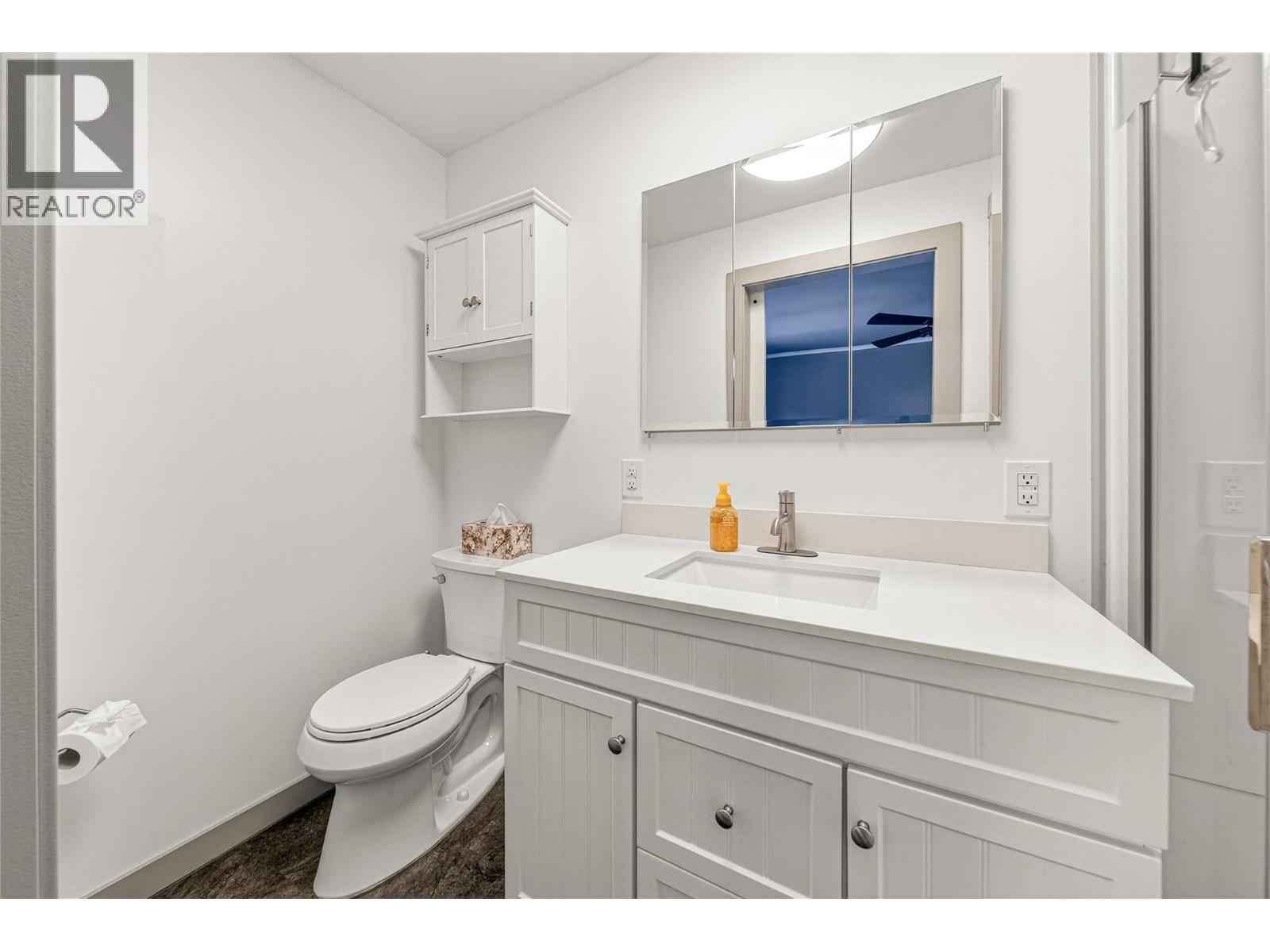 921 Alpine Way, Elkford, British Columbia  V0B 1H0 - Photo 34 - 10382434