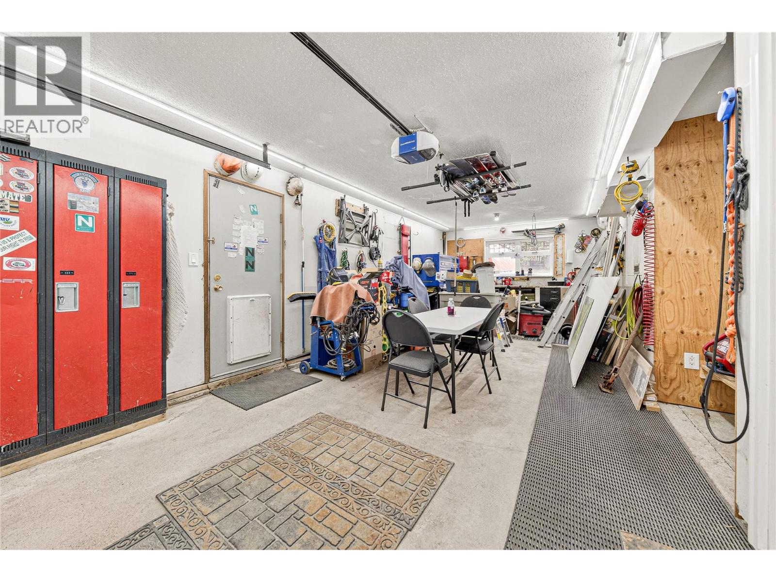 921 Alpine Way, Elkford, British Columbia  V0B 1H0 - Photo 37 - 10382434