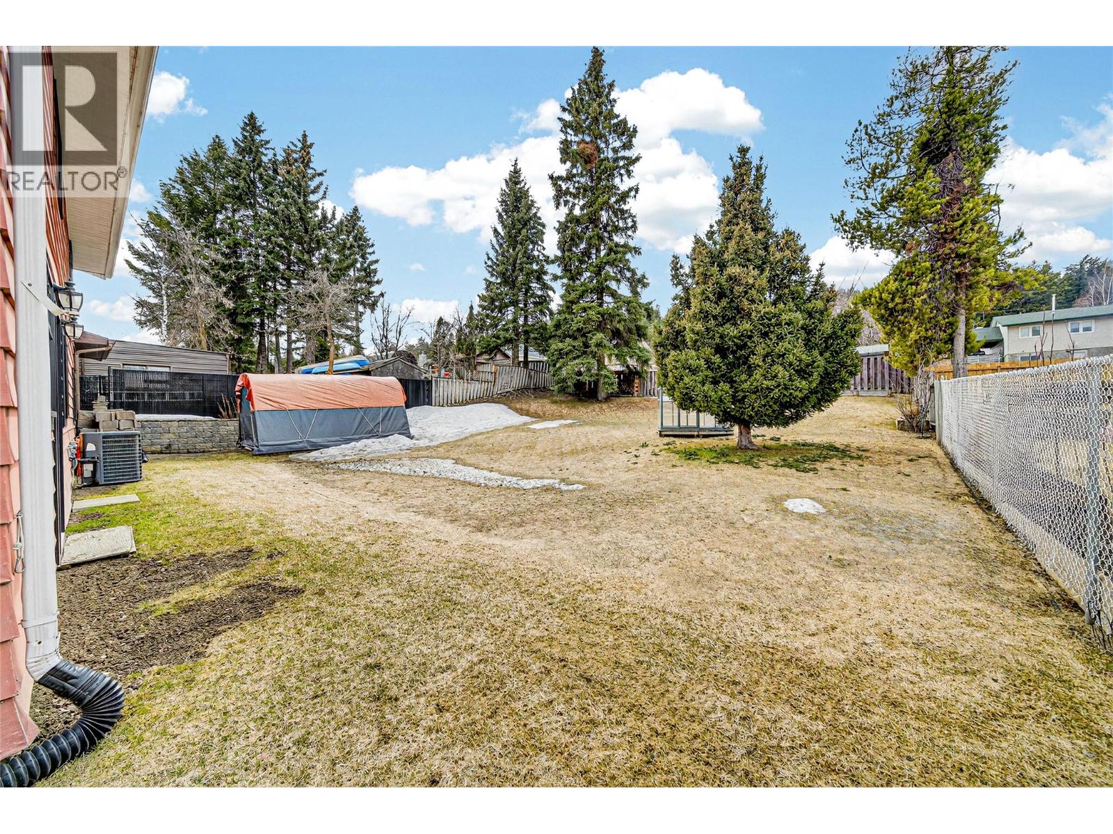 921 Alpine Way, Elkford, British Columbia  V0B 1H0 - Photo 39 - 10382434