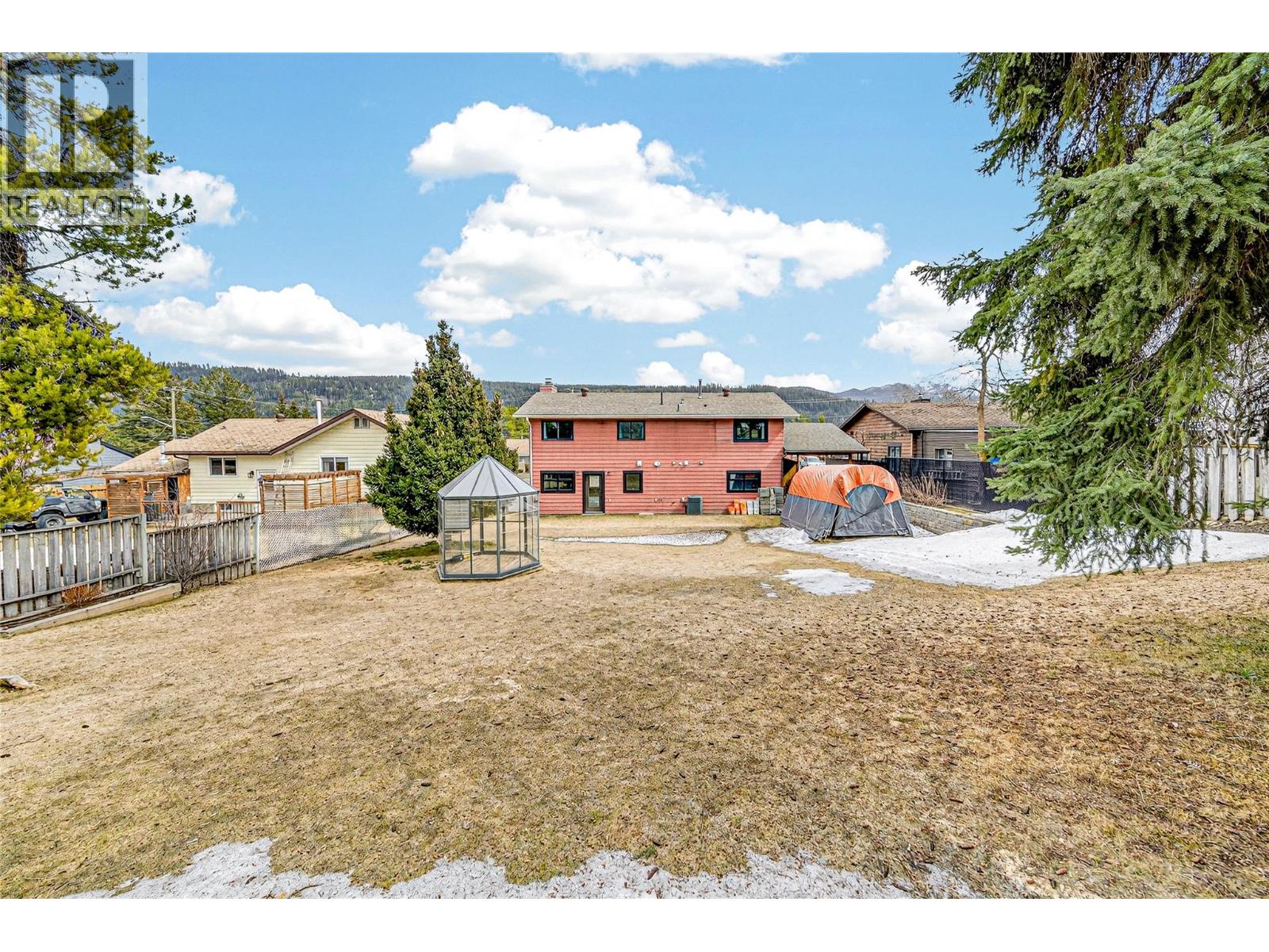 921 Alpine Way, Elkford, British Columbia  V0B 1H0 - Photo 40 - 10382434