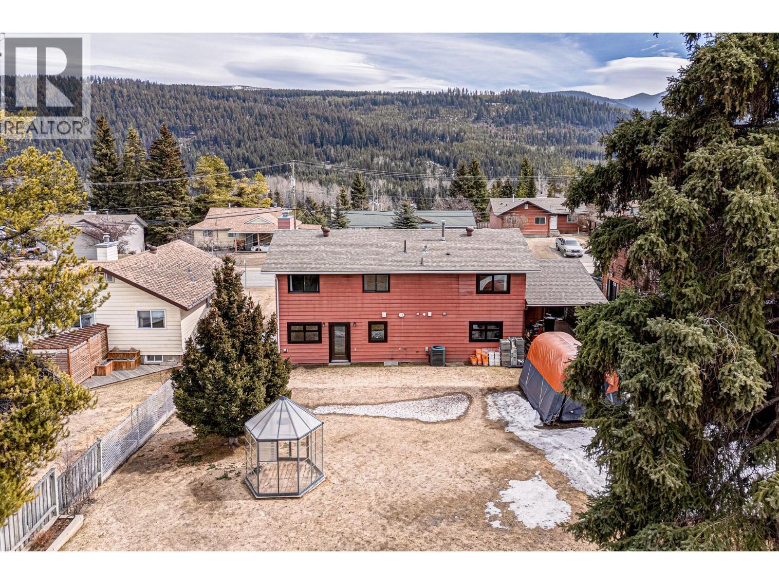 921 Alpine Way, Elkford, British Columbia  V0B 1H0 - Photo 42 - 10382434