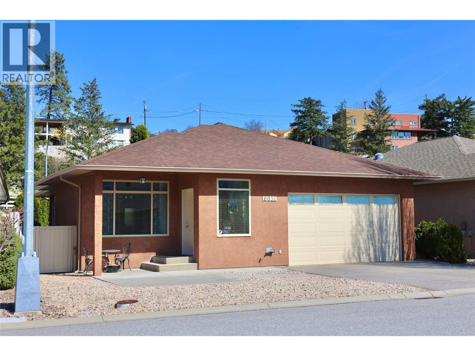 6651 Oxbow Crescent, Oliver, British Columbia  V0H 1T4 - Photo 1 - 10382282