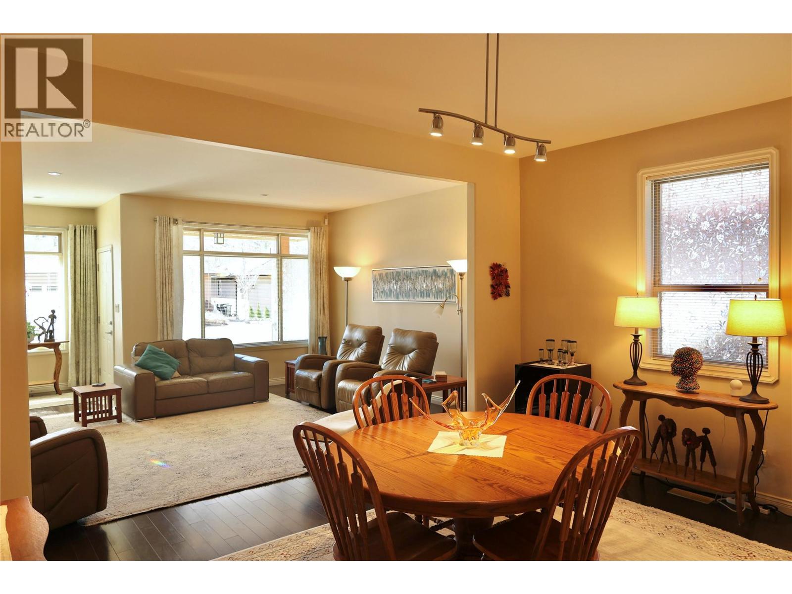 6651 Oxbow Crescent, Oliver, British Columbia  V0H 1T4 - Photo 10 - 10382282