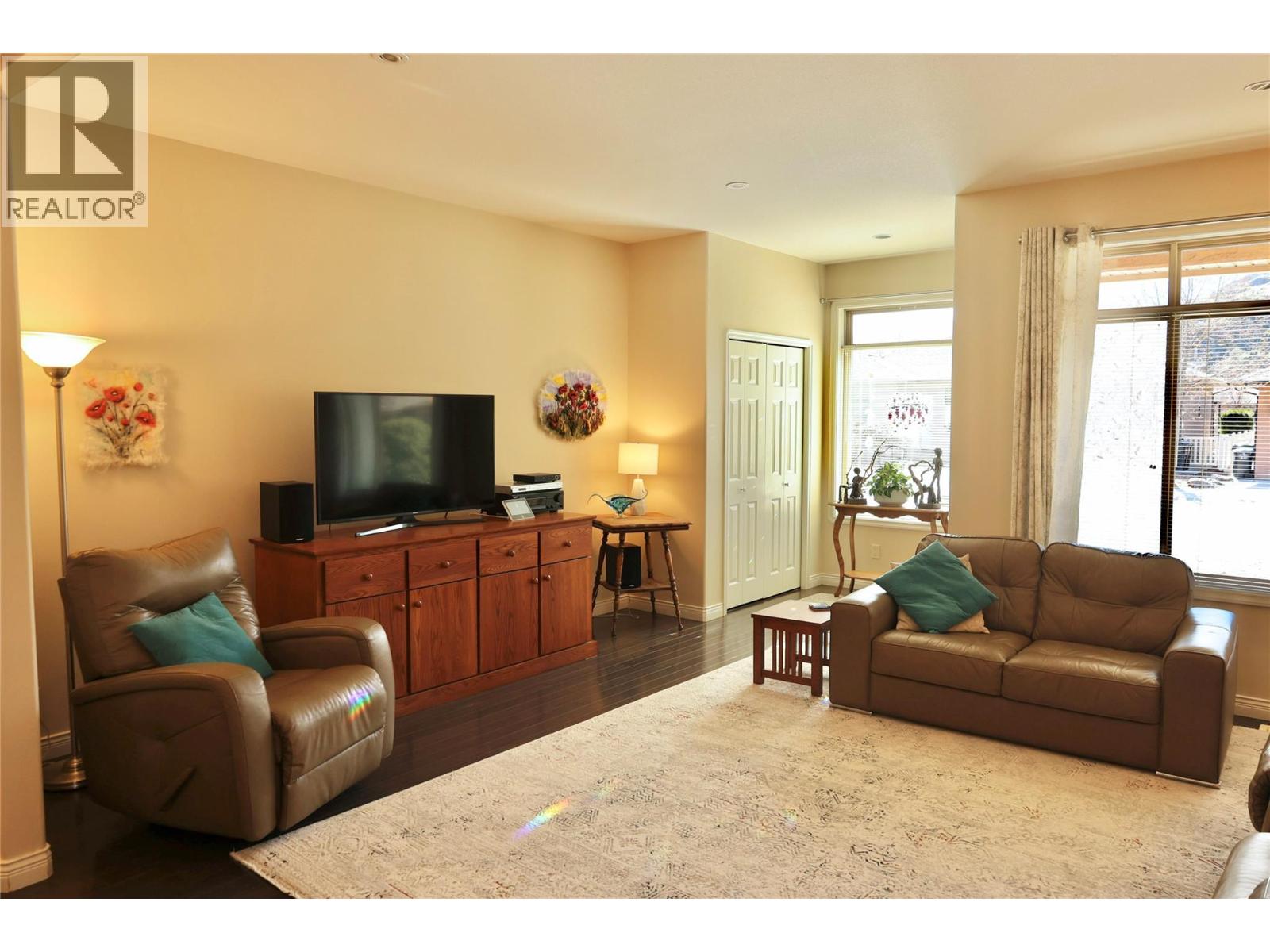 6651 Oxbow Crescent, Oliver, British Columbia  V0H 1T4 - Photo 8 - 10382282