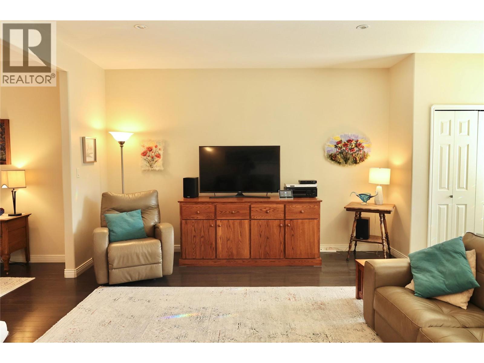 6651 Oxbow Crescent, Oliver, British Columbia  V0H 1T4 - Photo 9 - 10382282