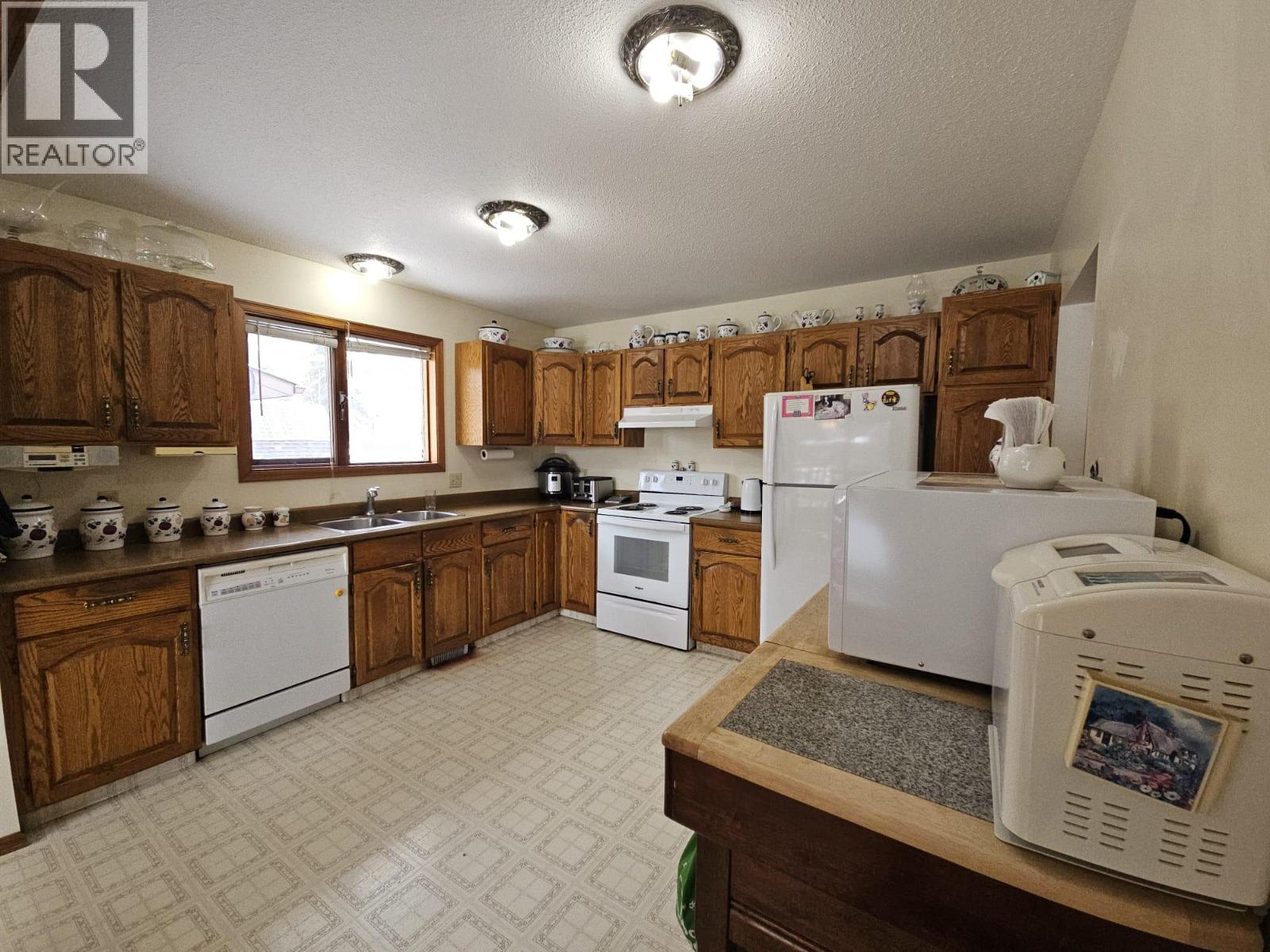 167 Sukunka Avenue, Tumbler Ridge, British Columbia  V0C 2W0 - Photo 14 - 10382523