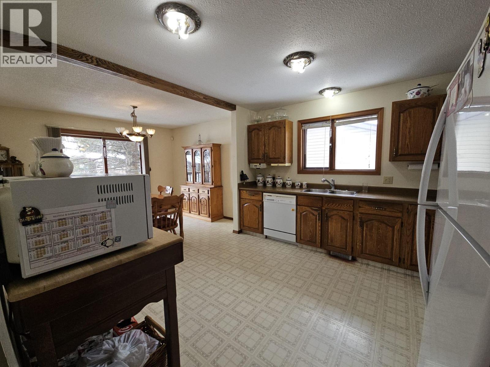 167 Sukunka Avenue, Tumbler Ridge, British Columbia  V0C 2W0 - Photo 15 - 10382523