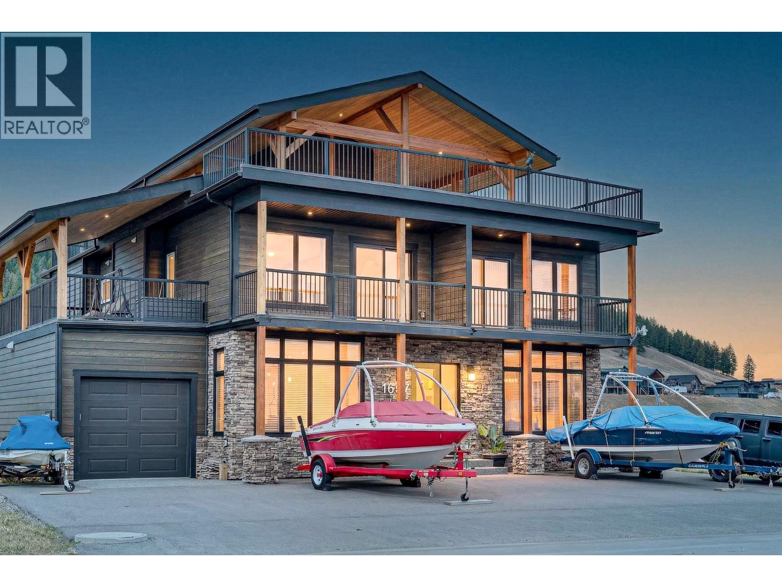 1687 Koocanusa Lake Drive, Lake Koocanusa, British Columbia  V0B 1T5 - Photo 1 - 10381322