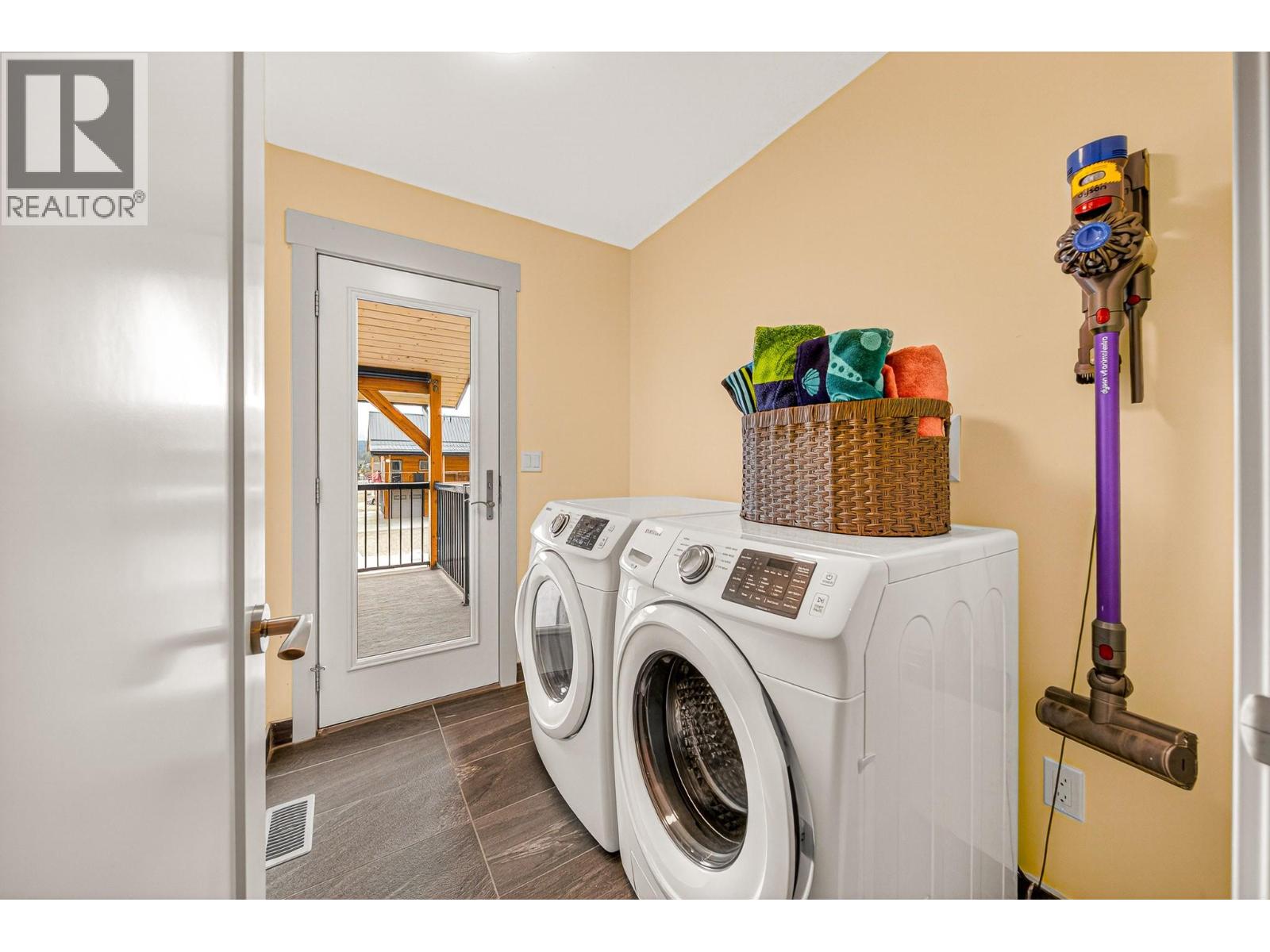 1687 Koocanusa Lake Drive, Lake Koocanusa, British Columbia  V0B 1T5 - Photo 42 - 10381322