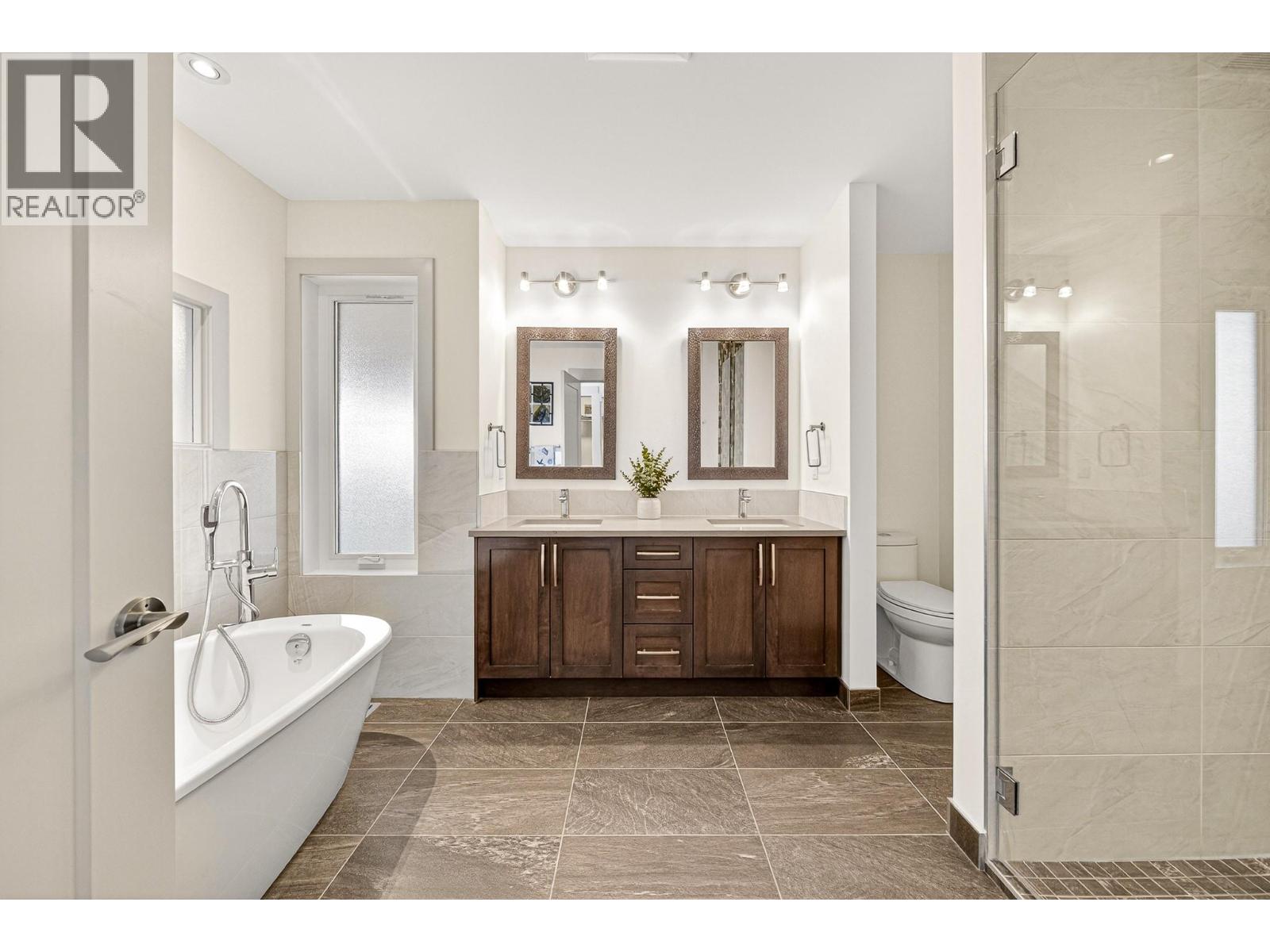 1687 Koocanusa Lake Drive, Lake Koocanusa, British Columbia  V0B 1T5 - Photo 8 - 10381322