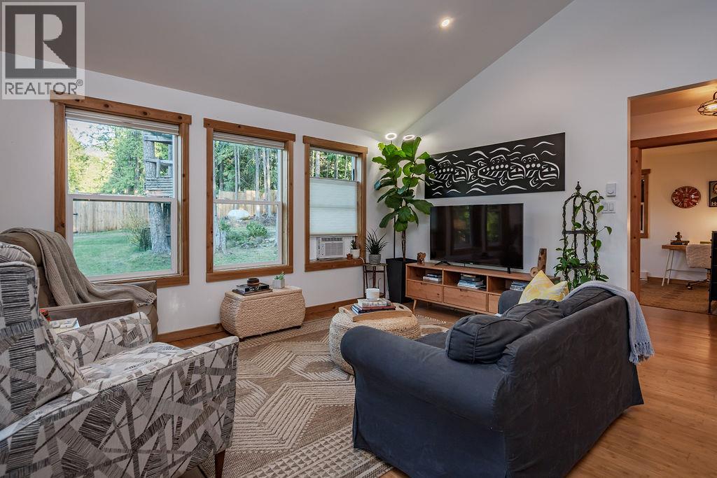 790 & 794 Lewis Road, Harrop, British Columbia  V1L 6P7 - Photo 16 - 10382068