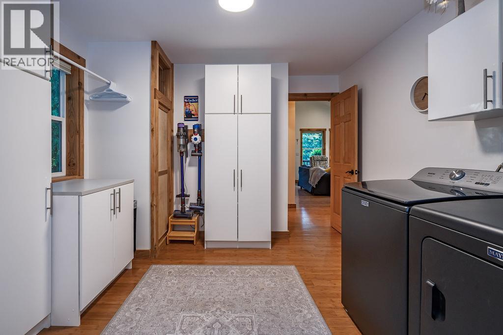 790 & 794 Lewis Road, Harrop, British Columbia  V1L 6P7 - Photo 27 - 10382068