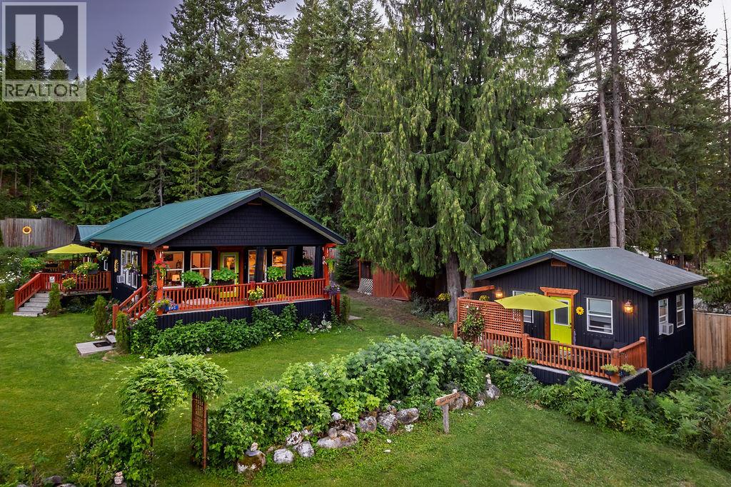 790 & 794 Lewis Road, Harrop, British Columbia  V1L 6P7 - Photo 3 - 10382068