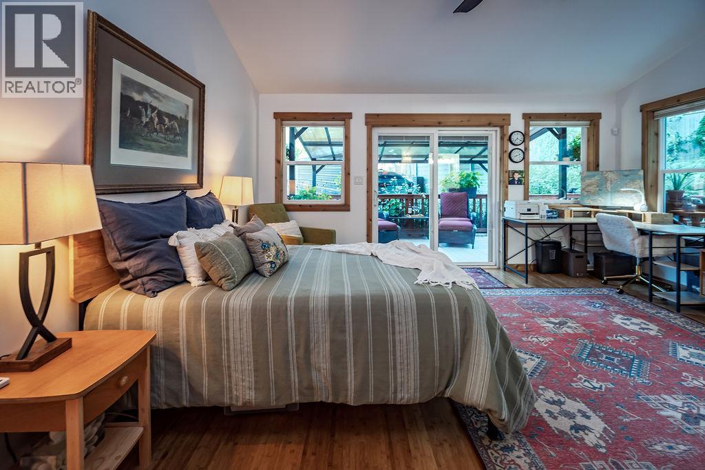 790 & 794 Lewis Road, Harrop, British Columbia  V1L 6P7 - Photo 32 - 10382068