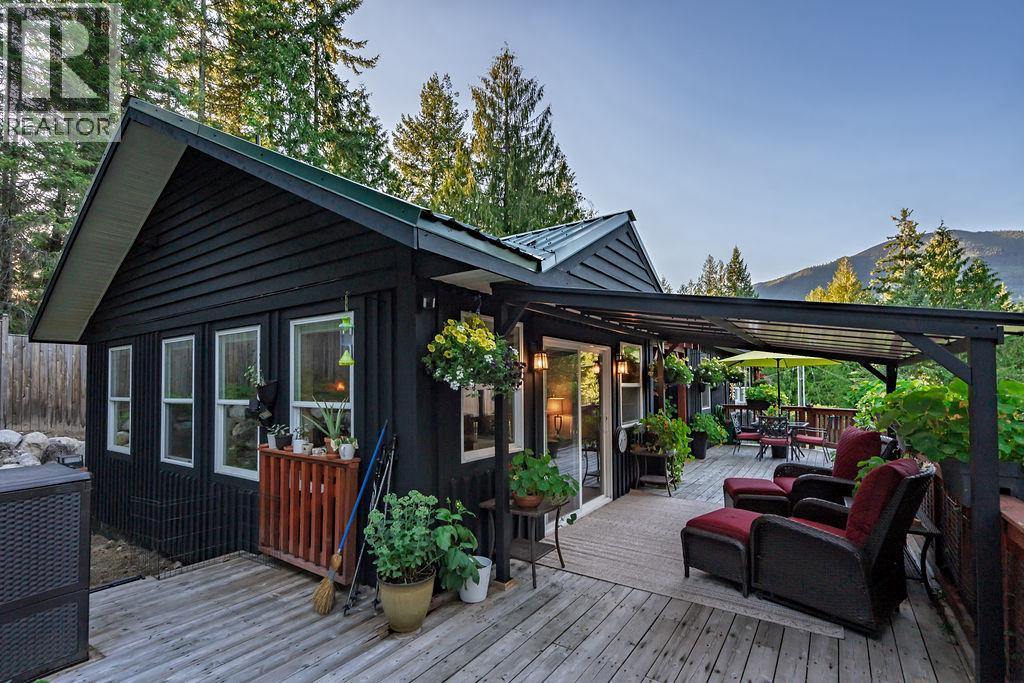 790 & 794 Lewis Road, Harrop, British Columbia  V1L 6P7 - Photo 37 - 10382068