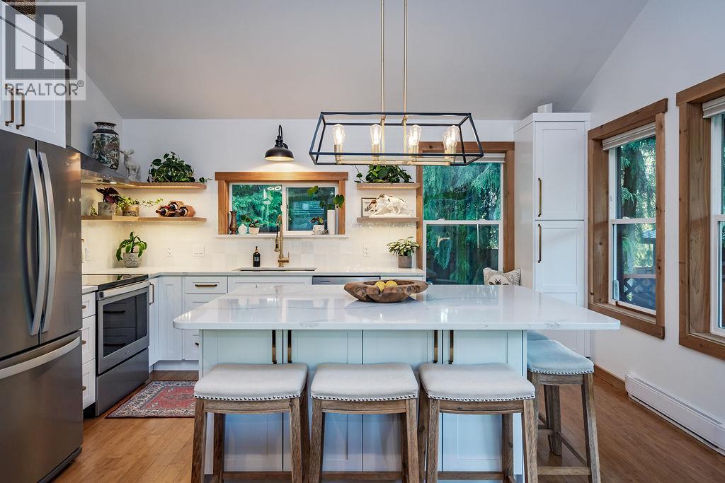 790 & 794 Lewis Road, Harrop, British Columbia  V1L 6P7 - Photo 9 - 10382068