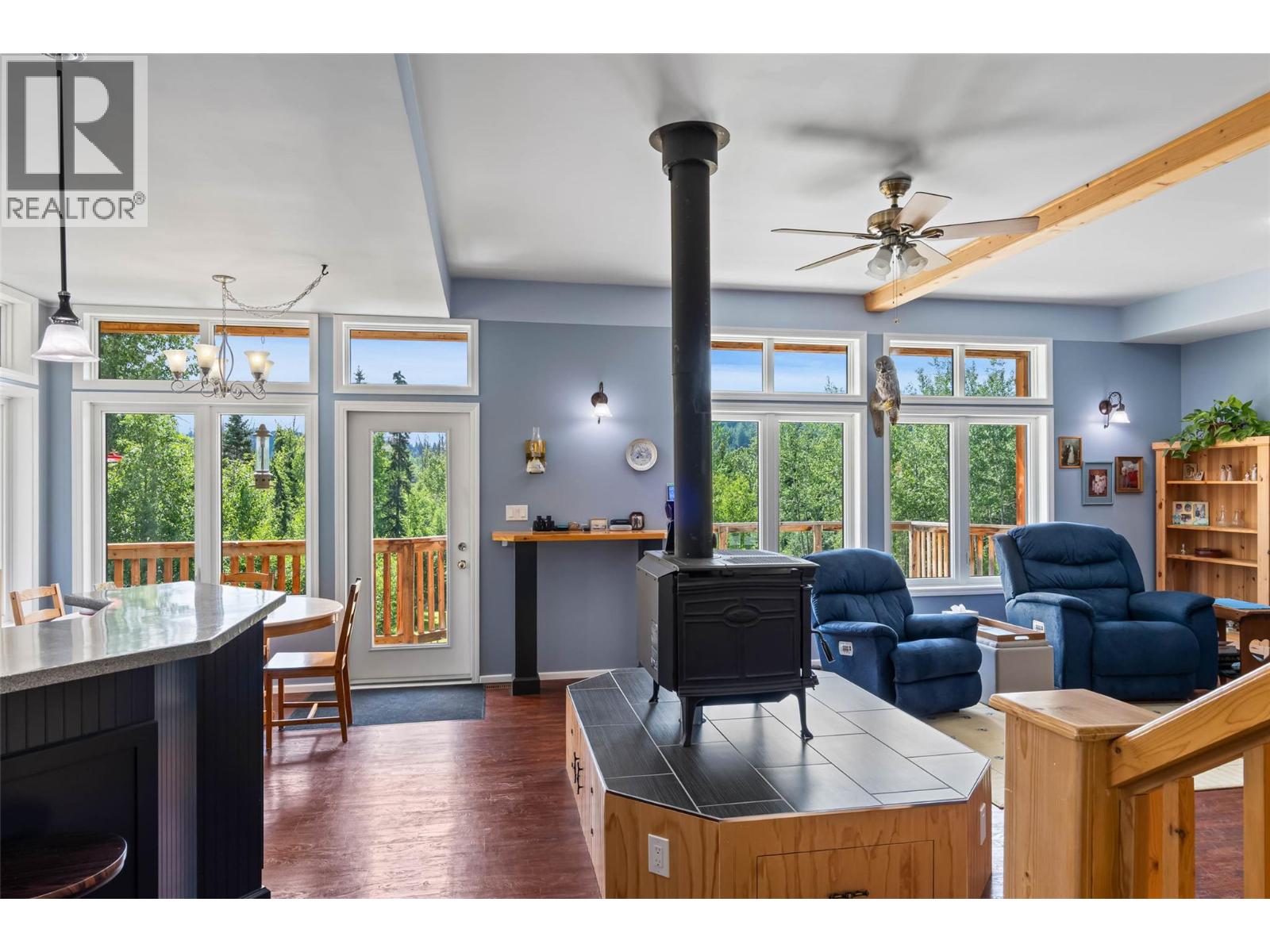 10325 Finlay Road, Kamloops, British Columbia  V0E 1Z1 - Photo 11 - 10380878