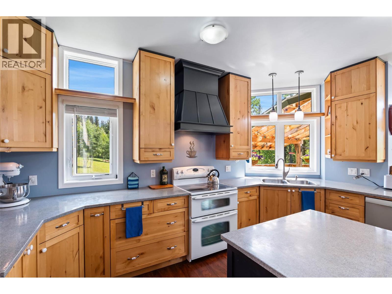 10325 Finlay Road, Kamloops, British Columbia  V0E 1Z1 - Photo 16 - 10380878