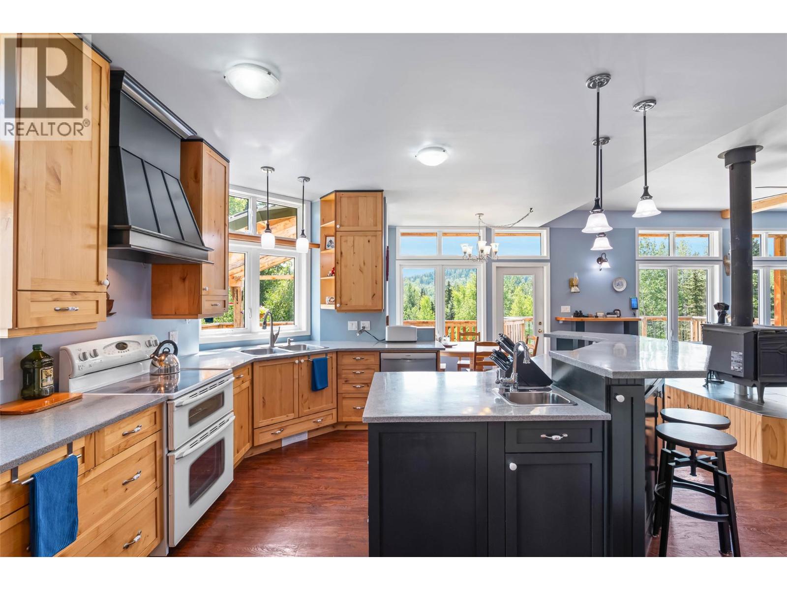 10325 Finlay Road, Kamloops, British Columbia  V0E 1Z1 - Photo 17 - 10380878