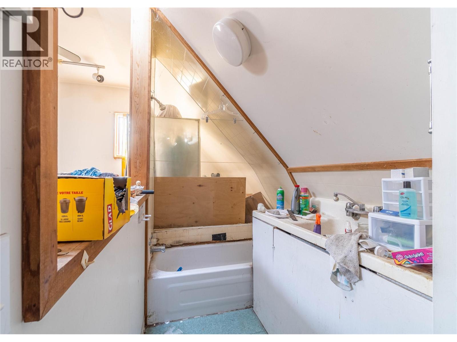 608 St Paul Street, Kamloops, British Columbia  V2C 2K2 - Photo 14 - 10382534