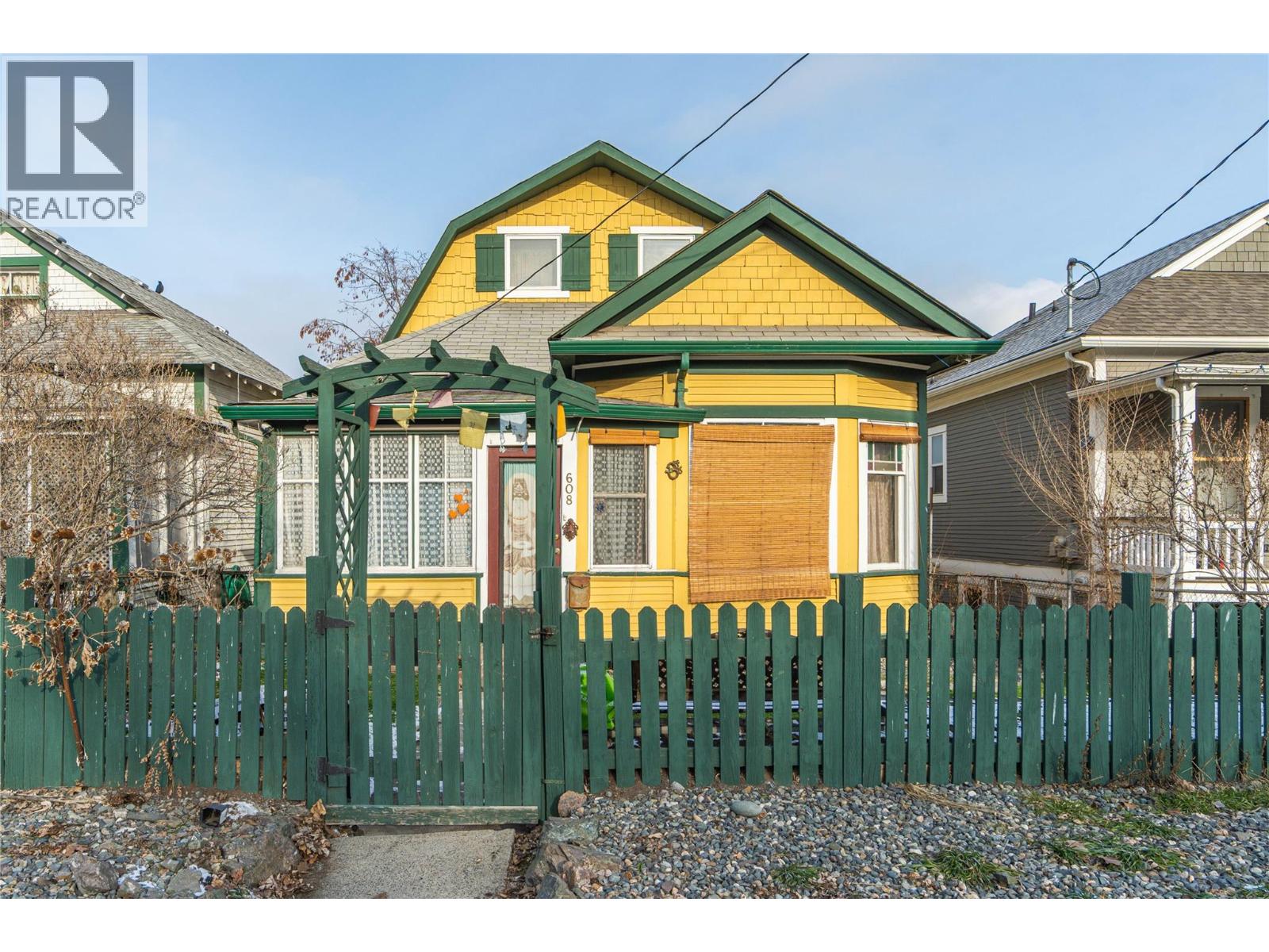 608 St Paul Street, Kamloops, British Columbia  V2C 2K2 - Photo 2 - 10382534