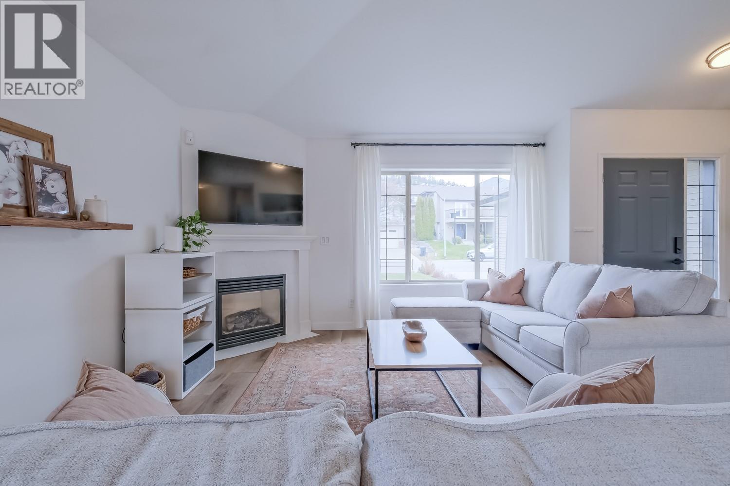 1509 Feedham Avenue, Kelowna, British Columbia  V1P 1N7 - Photo 5 - 10382246