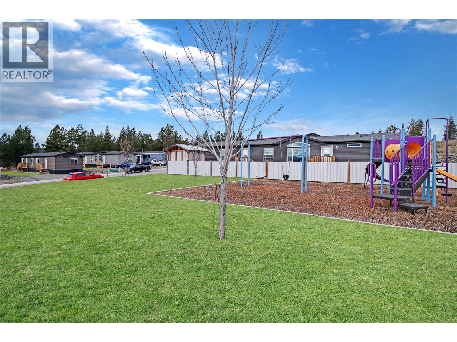 1008 Steepleview Drive Nw, Cranbrook, British Columbia  V1C 5L3 - Photo 5 - 10382273