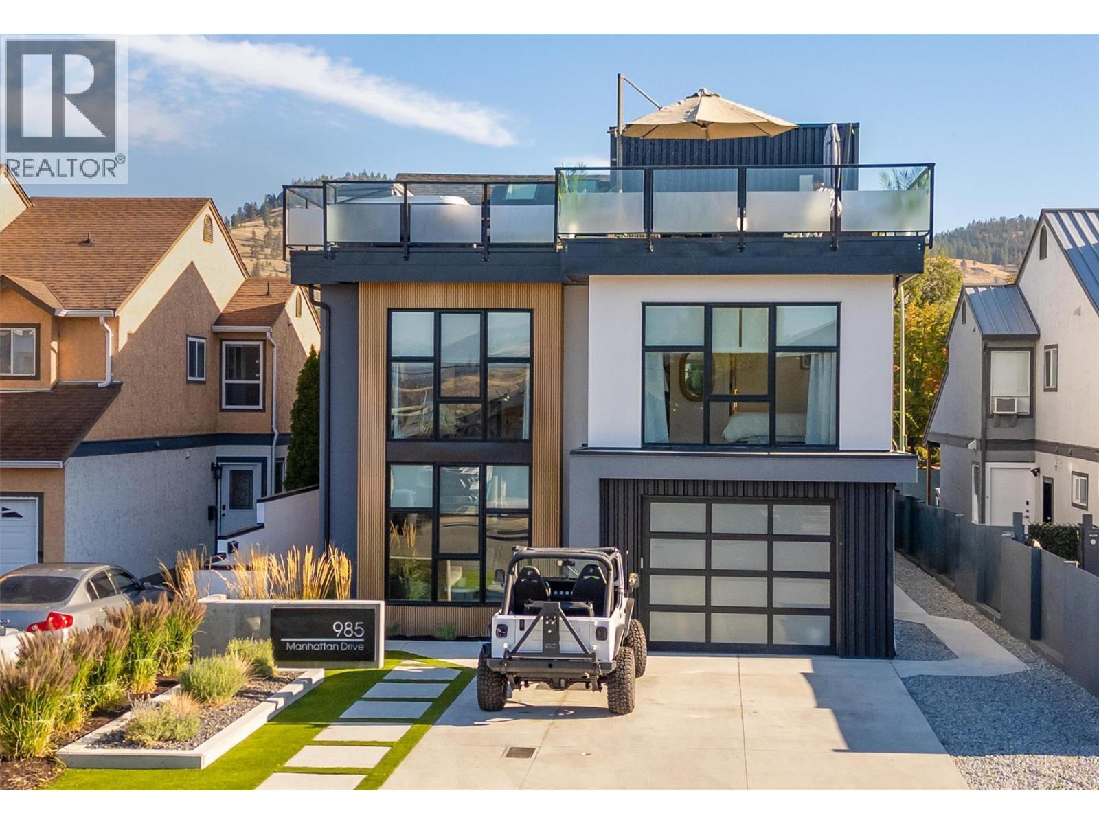 985 Manhattan Drive, Kelowna, British Columbia  V1Y 1H7 - Photo 2 - 10381794