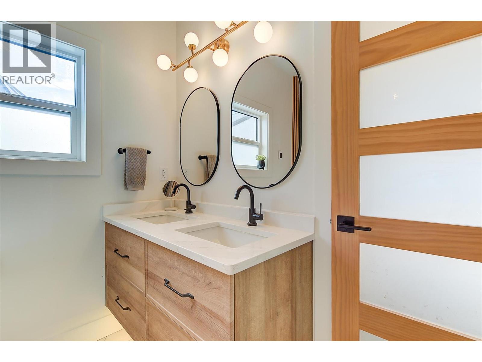 985 Manhattan Drive, Kelowna, British Columbia  V1Y 1H7 - Photo 36 - 10381794