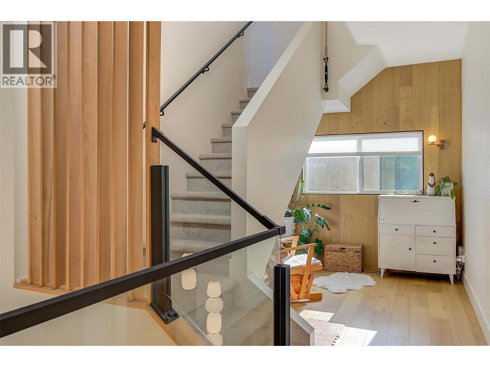 985 Manhattan Drive, Kelowna, British Columbia  V1Y 1H7 - Photo 43 - 10381794