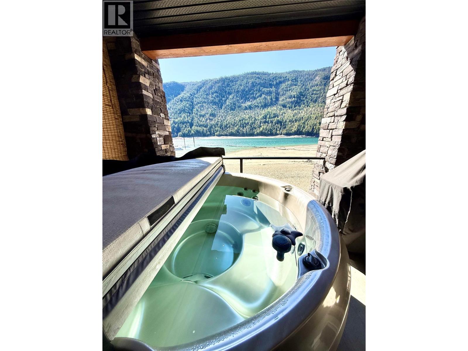 5570 Broadwater Road Unit# 109, Castlegar, British Columbia  V1N 0A1 - Photo 11 - 10382468