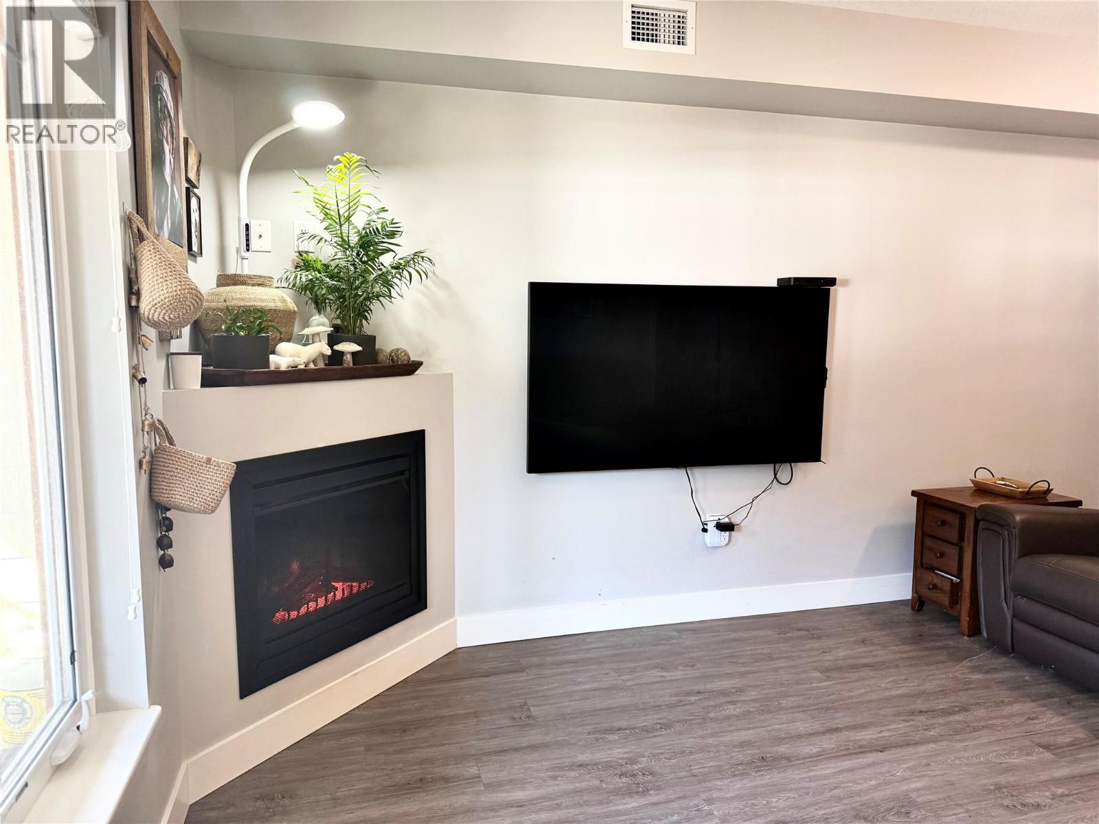 5570 Broadwater Road Unit# 109, Castlegar, British Columbia  V1N 0A1 - Photo 29 - 10382468