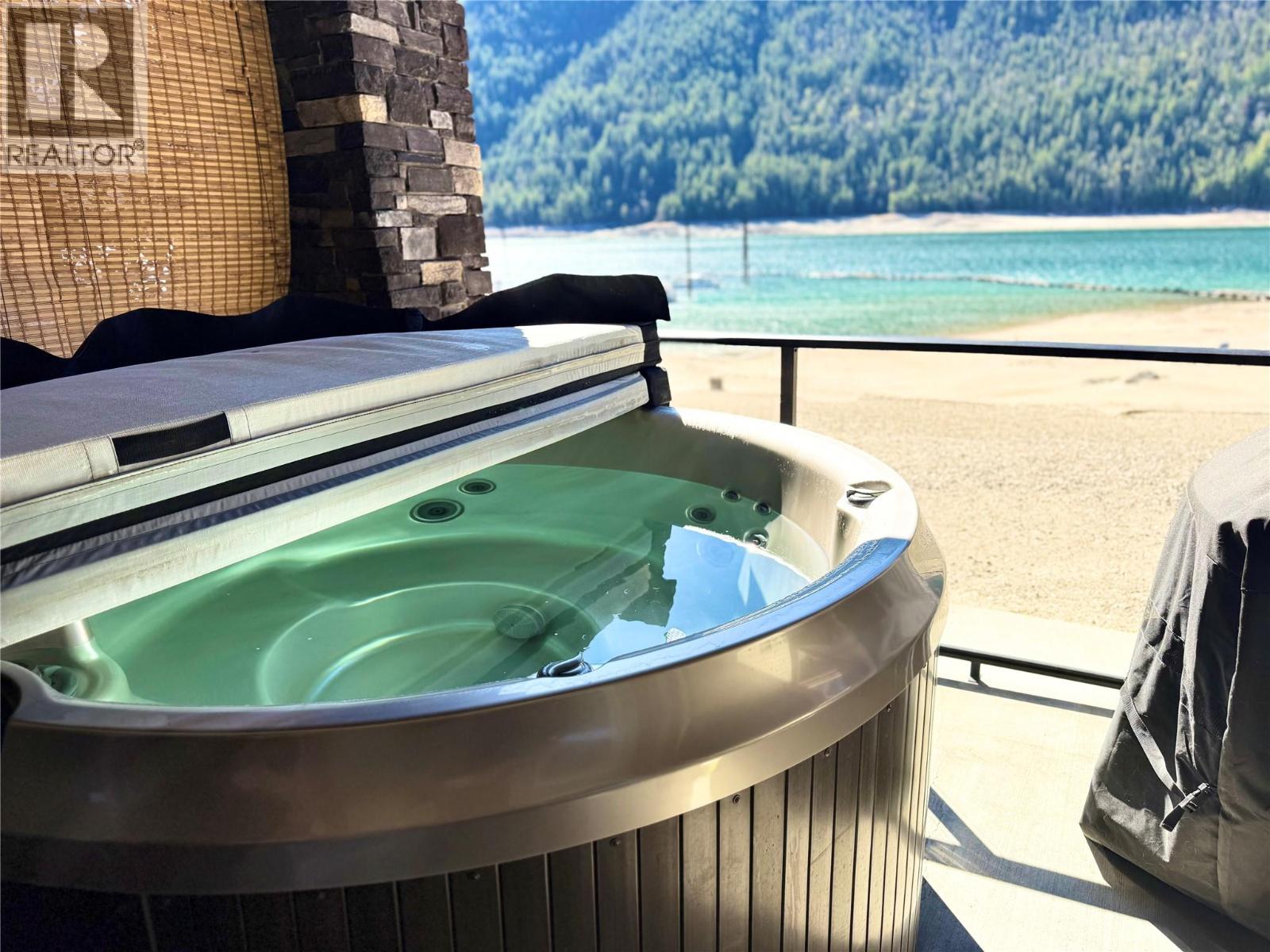 5570 Broadwater Road Unit# 109, Castlegar, British Columbia  V1N 0A1 - Photo 9 - 10382468