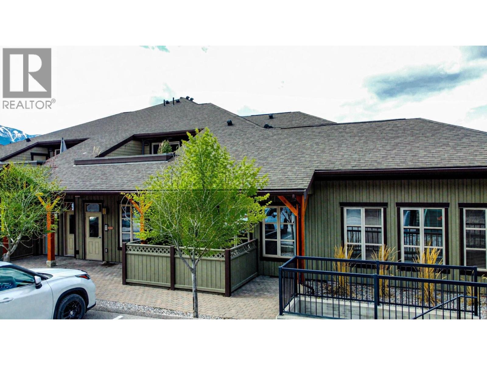 901 7th Avenue Unit# 207, Invermere, British Columbia  V0A 1K4 - Photo 2 - 10382152