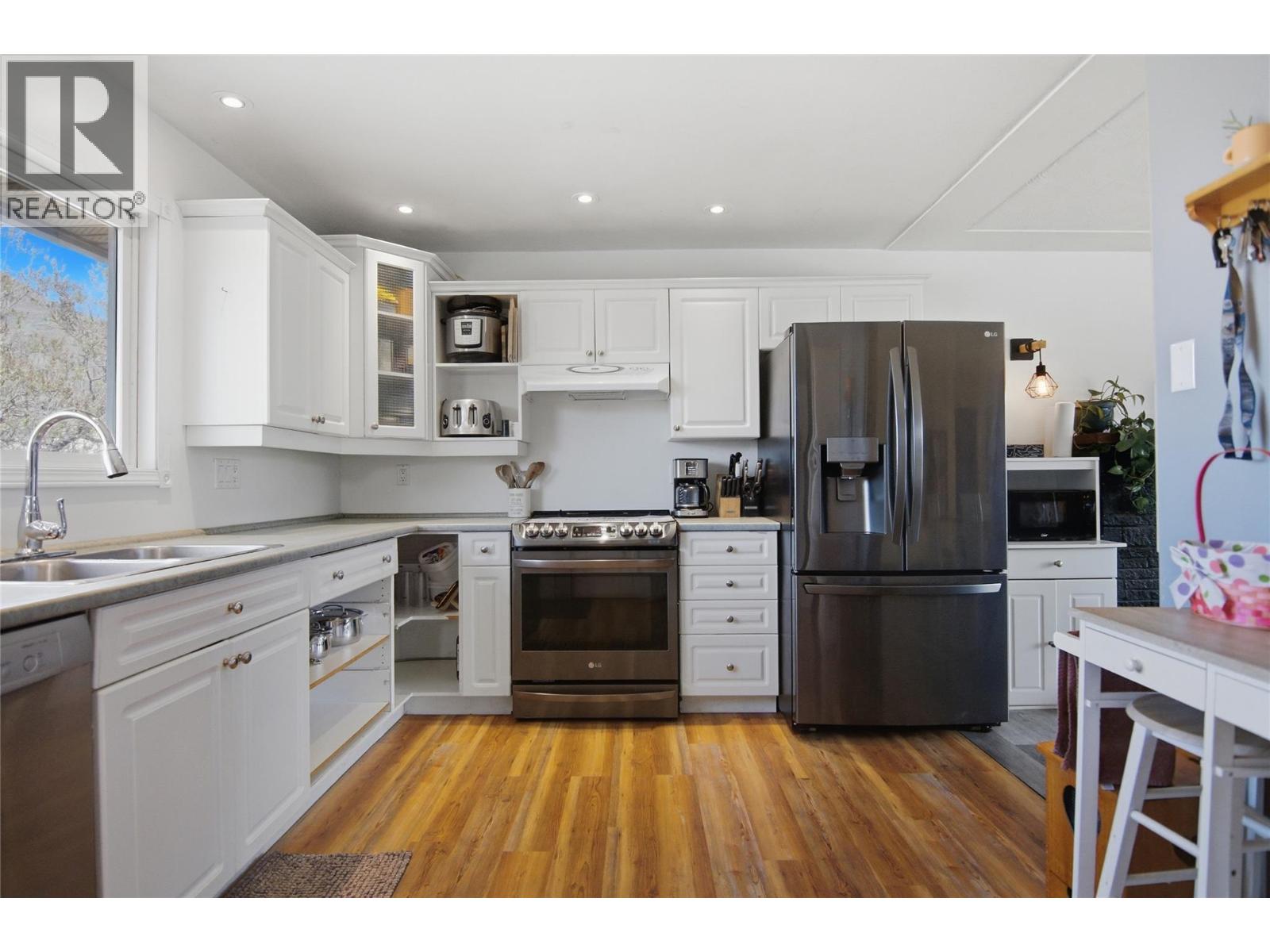 1178 Bentley Place, Kamloops, British Columbia  V2B 5M5 - Photo 15 - 10382140