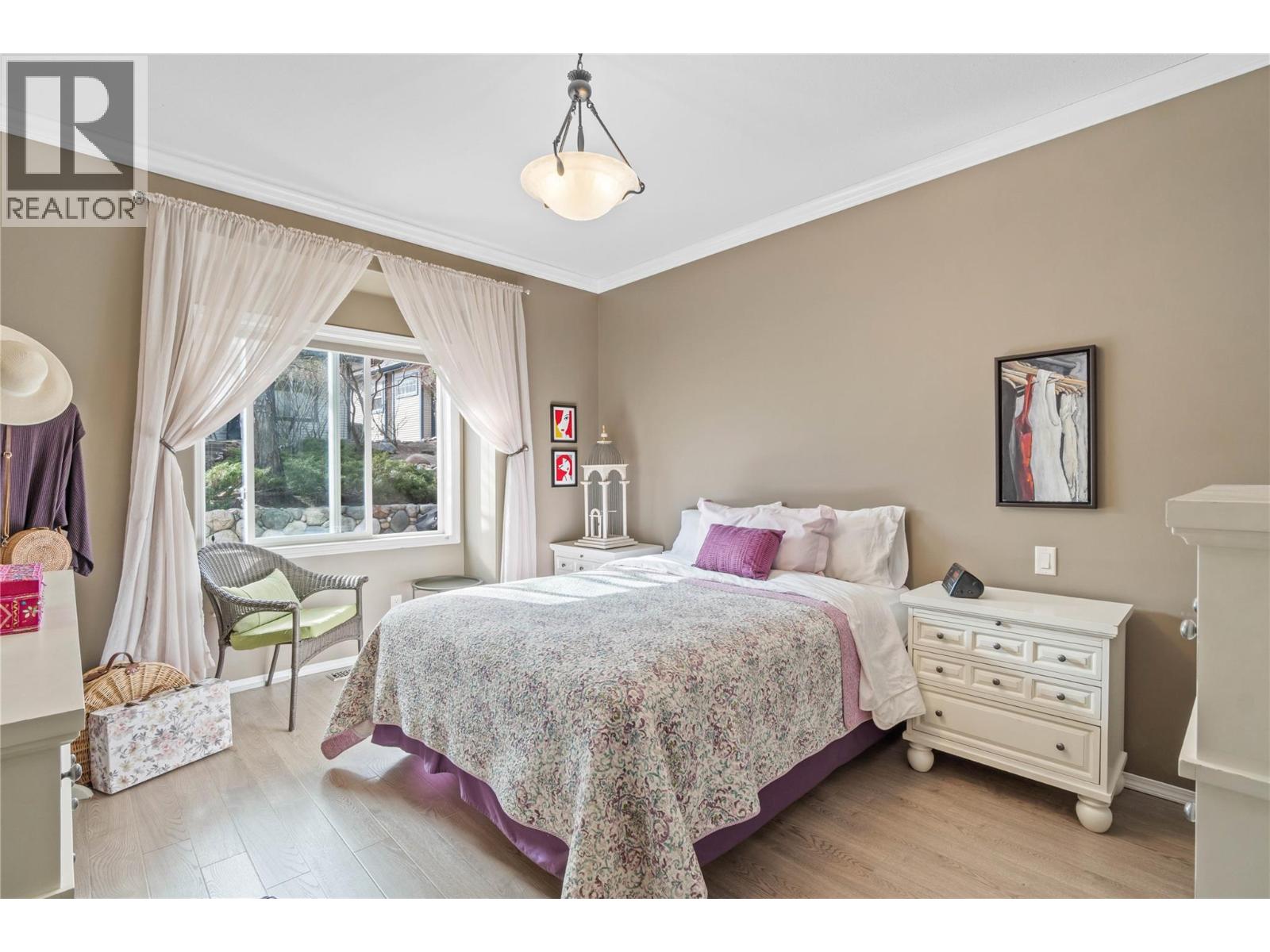247 Sagewood Court, Kamloops, British Columbia  V2H 1R2 - Photo 5 - 10382530