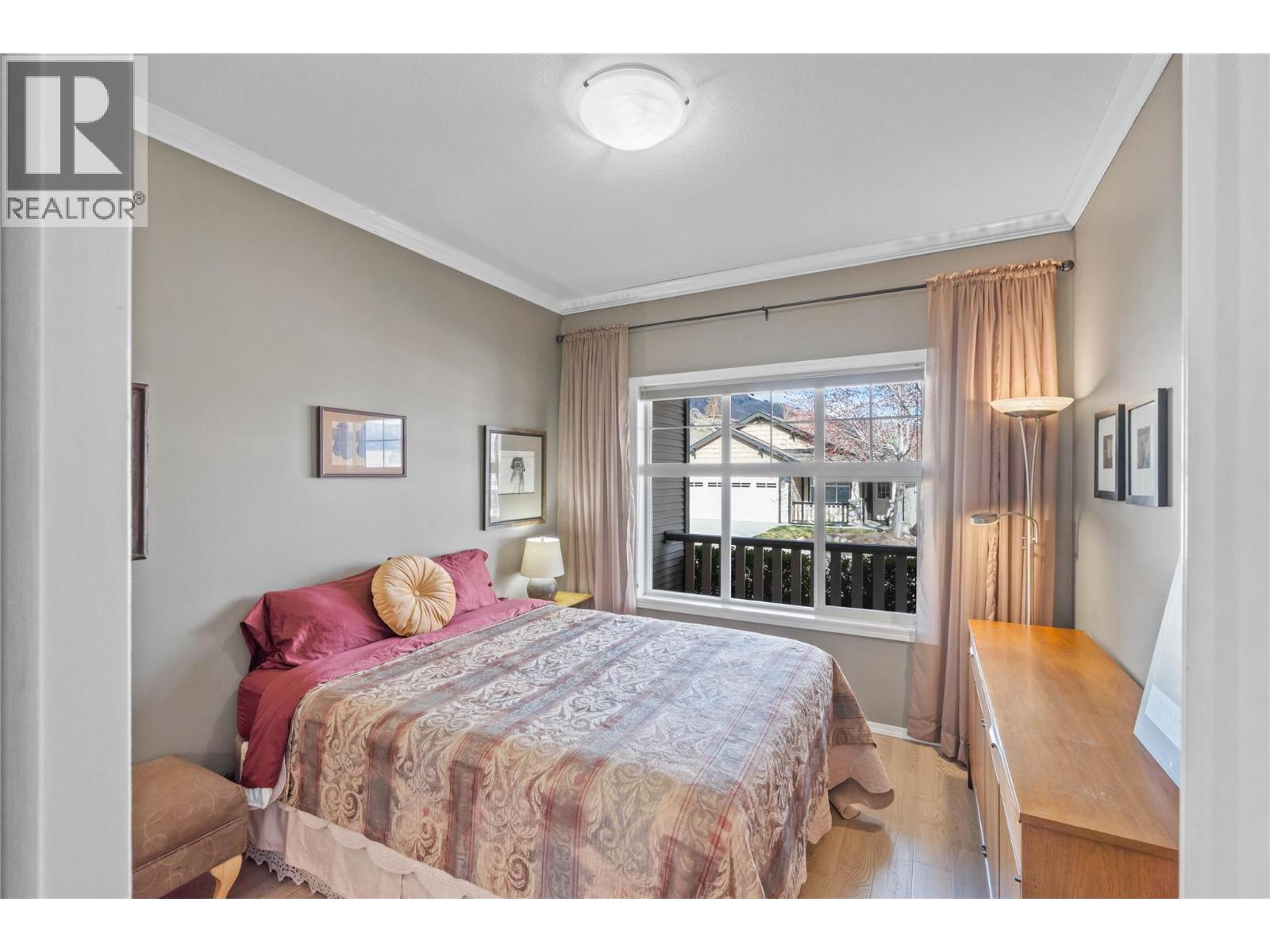 247 Sagewood Court, Kamloops, British Columbia  V2H 1R2 - Photo 6 - 10382530