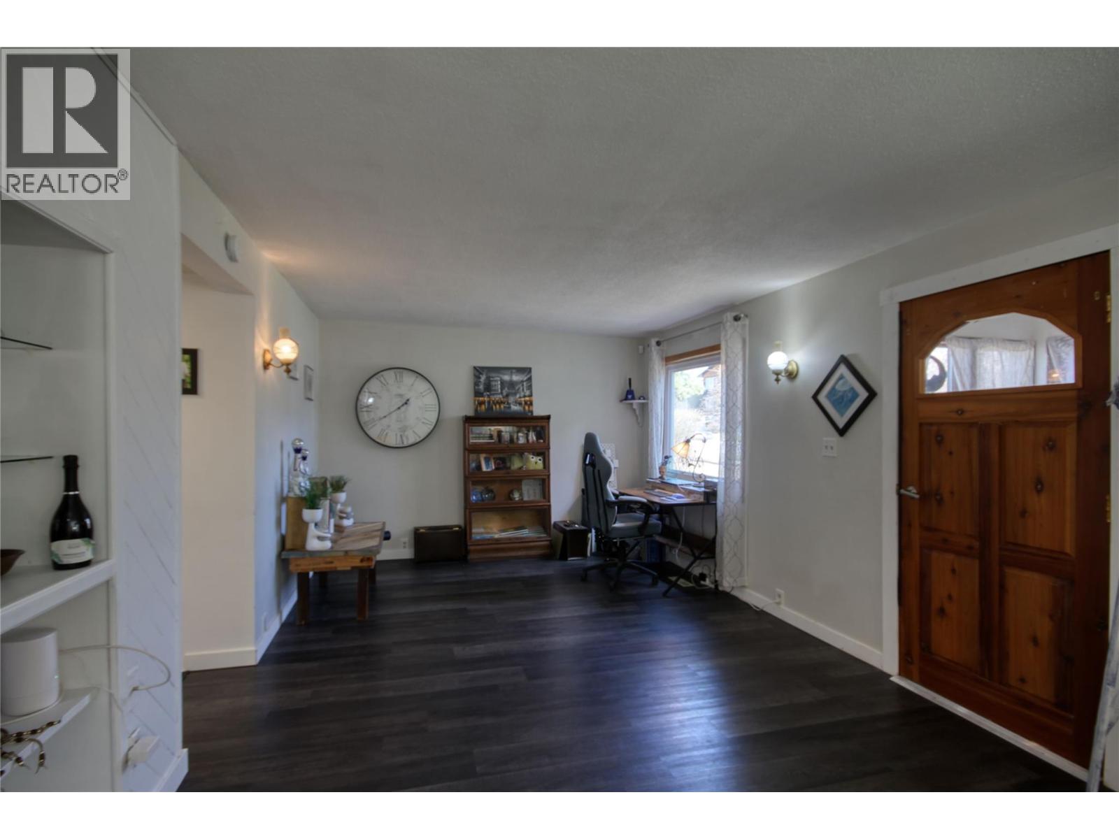 225 16 Avenue S, Cranbrook, British Columbia  V1C 2Z5 - Photo 9 - 10382392