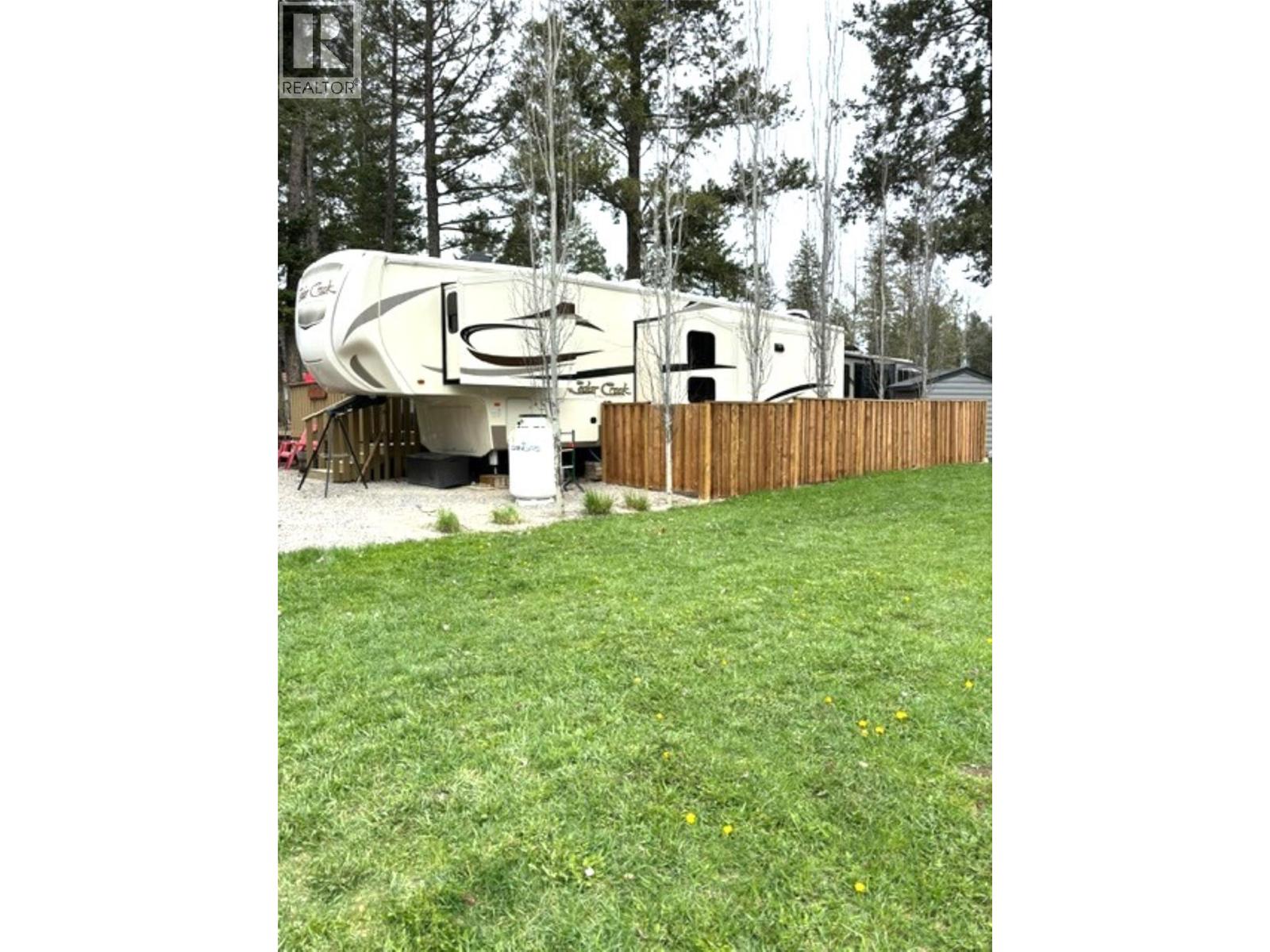 4868 Riverview Drive Unit# 139, Edgewater, British Columbia  V0E 1E0 - Photo 12 - 10382134