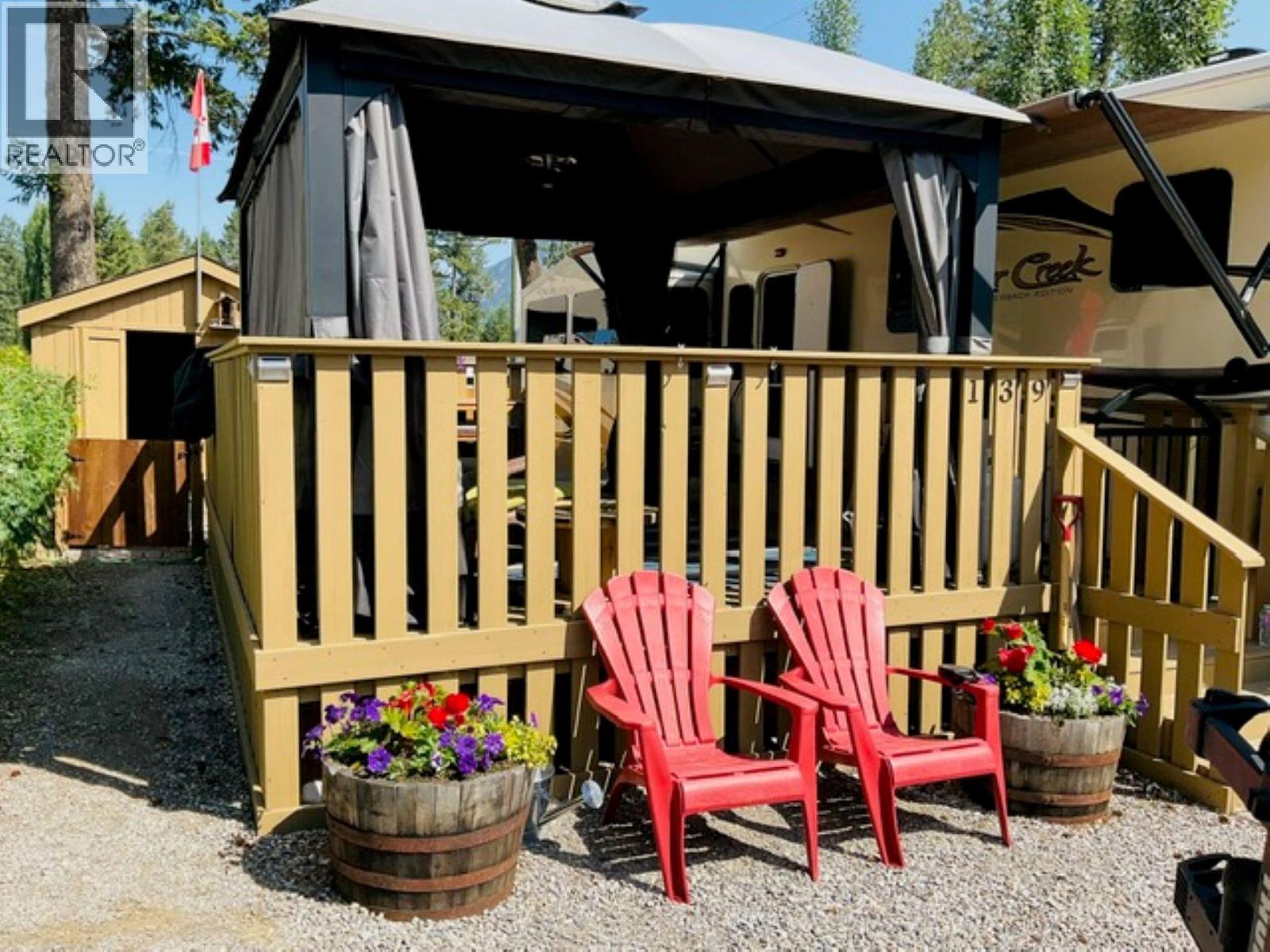 4868 Riverview Drive Unit# 139, Edgewater, British Columbia  V0E 1E0 - Photo 4 - 10382134