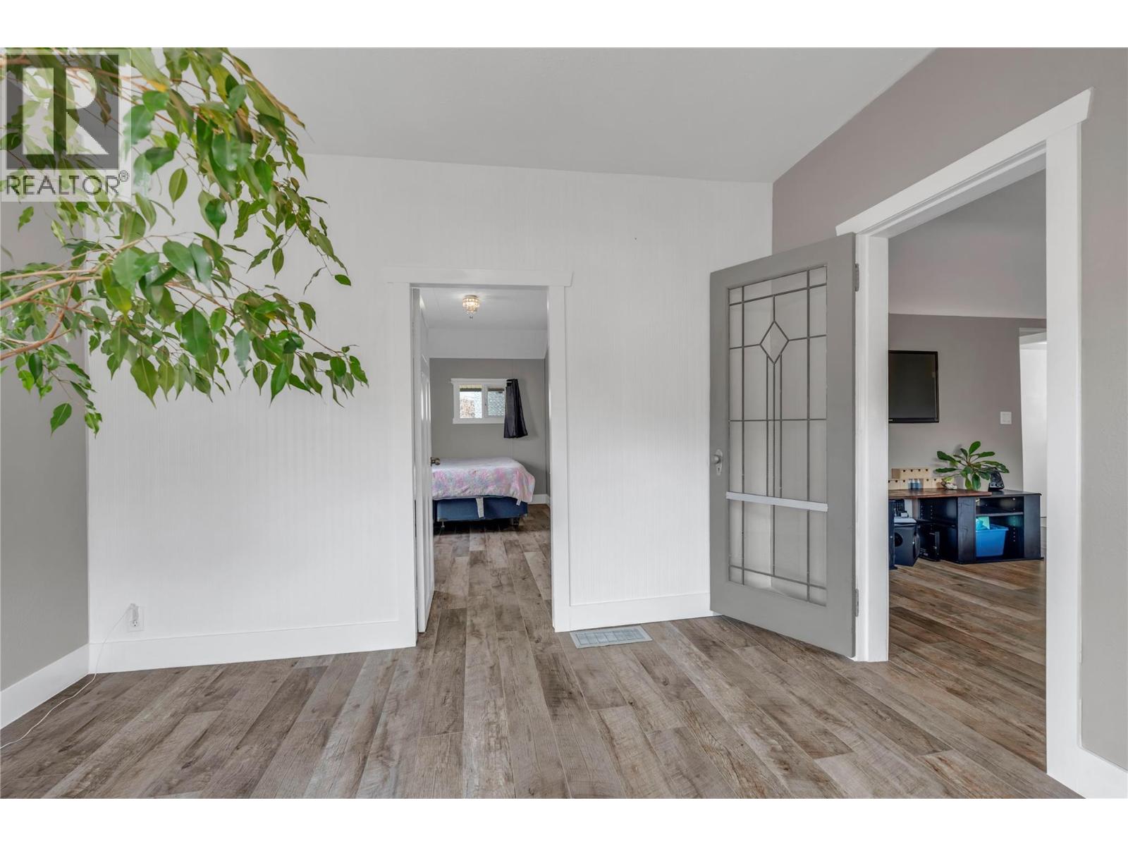 5899 Okanagan Street, Oliver, British Columbia  V0H 1T0 - Photo 18 - 10382558