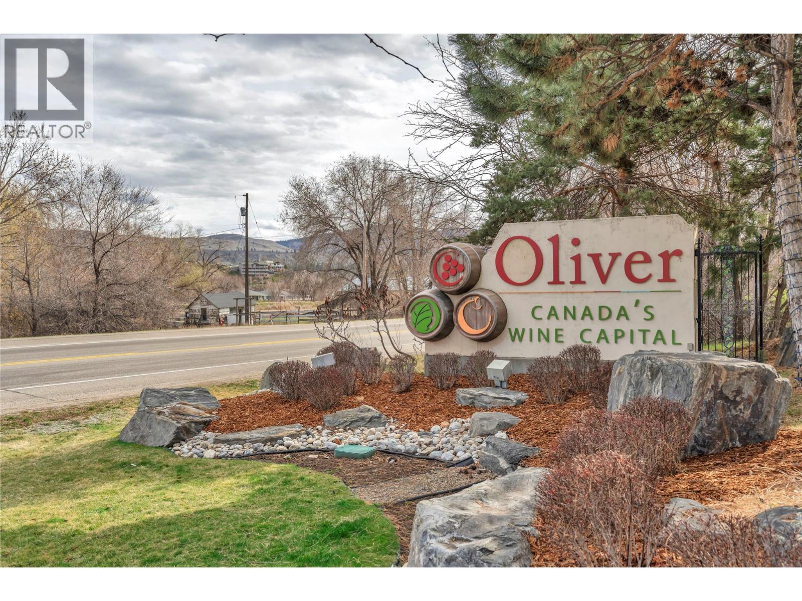 5899 Okanagan Street, Oliver, British Columbia  V0H 1T0 - Photo 34 - 10382558