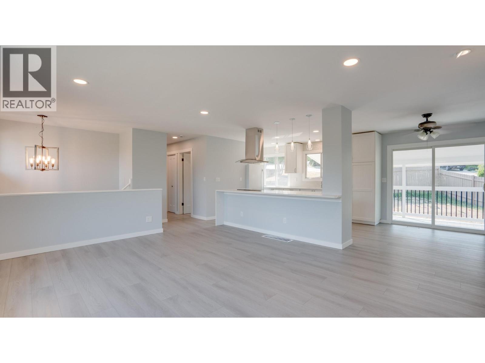 11429 Priest Valley Drive, Coldstream, British Columbia  V1B 1B4 - Photo 9 - 10382539