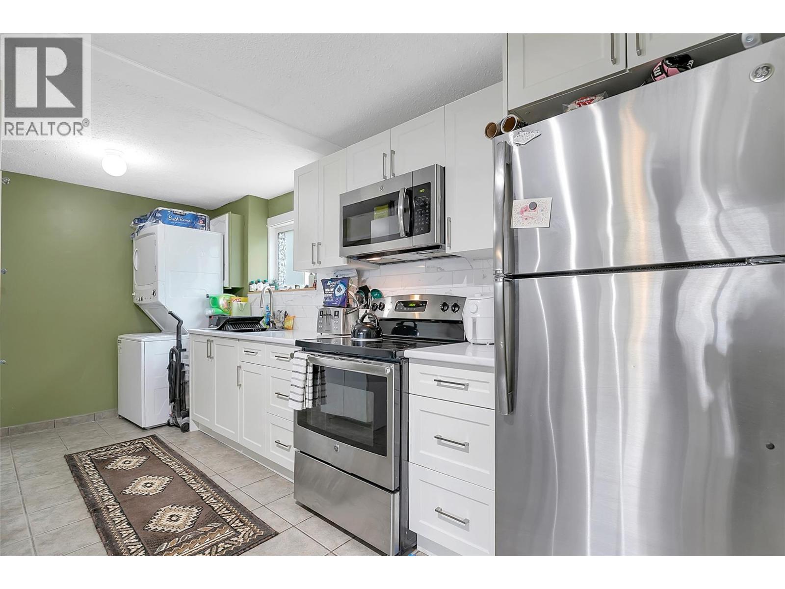 805 Camelia Road, Kelowna, British Columbia  V1X 3M9 - Photo 34 - 10382445