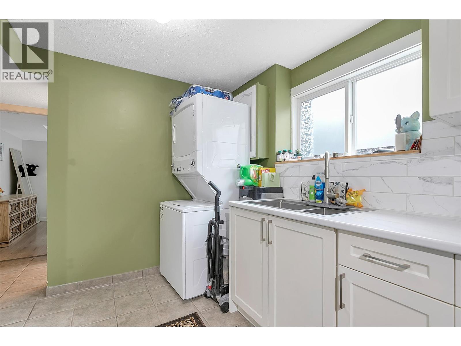 805 Camelia Road, Kelowna, British Columbia  V1X 3M9 - Photo 36 - 10382445