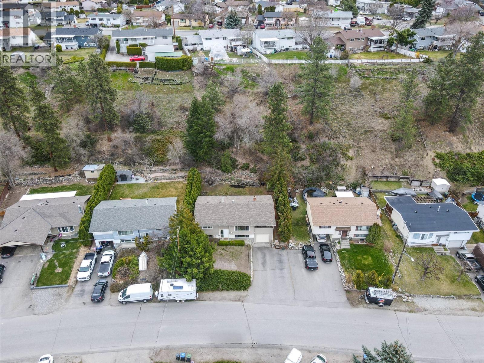 805 Camelia Road, Kelowna, British Columbia  V1X 3M9 - Photo 54 - 10382445